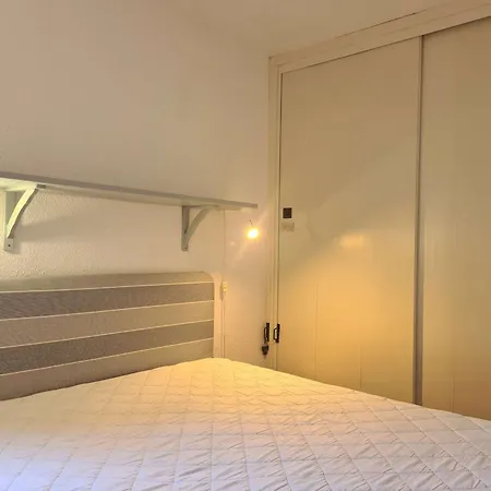 T2 Au Cap D'agde, 4 Couchages, Parking Prive - Fr-1-249-414
